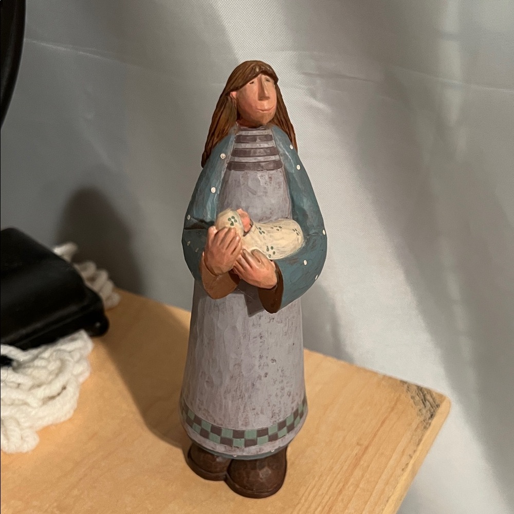 Coynes Handcrafted Figurine